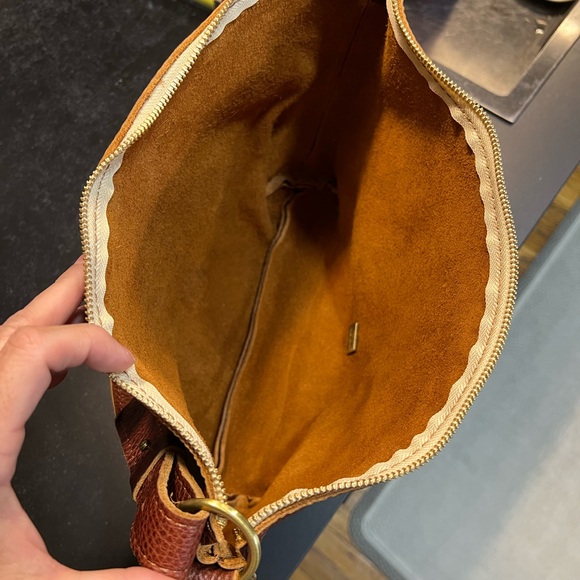 Portland Leather Rich Brown Shoulder Bag - Picture 5 of 7